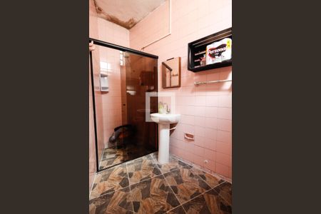 Casa à venda com 250m², 3 quartos e 2 vagasBanheiro 1