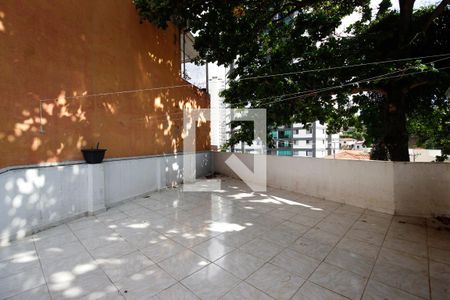 Casa à venda com 250m², 3 quartos e 2 vagasQuintal 2