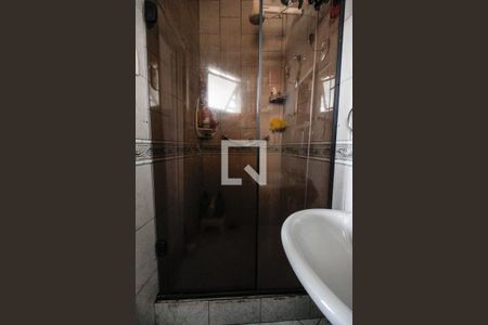 Casa à venda com 250m², 3 quartos e 2 vagasBanheiro 2