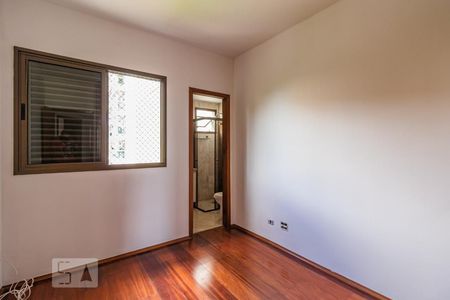 Apartamento à venda com 128m², 3 quartos e 2 vagasSuíte 3