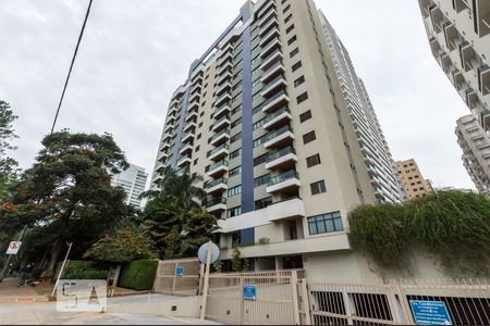 Apartamento à venda com 128m², 3 quartos e 2 vagasFachada