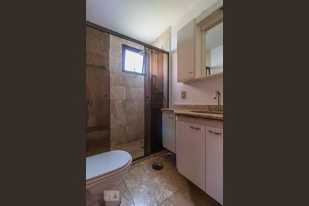 Apartamento à venda com 128m², 3 quartos e 2 vagasBanheiro da Suíte 1