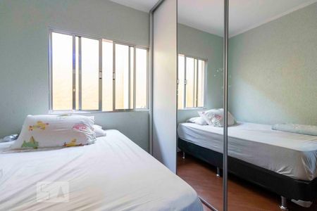 Casa à venda com 218m², 3 quartos e 5 vagasQuarto 2