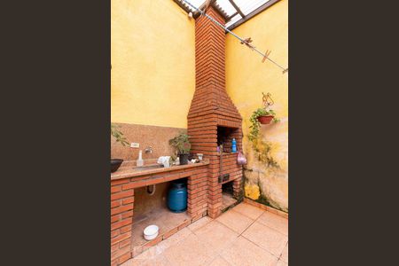 Casa à venda com 218m², 3 quartos e 5 vagasChurrasqueira