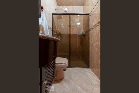 Casa à venda com 218m², 3 quartos e 5 vagasBanheiro Corredor