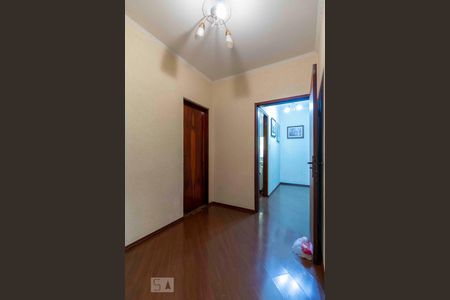 Casa à venda com 218m², 3 quartos e 5 vagasAcesso Banheiro e Quartos