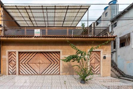 Casa à venda com 218m², 3 quartos e 5 vagasFachada