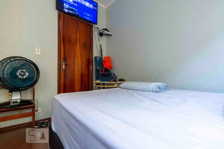 Casa à venda com 218m², 3 quartos e 5 vagasQuarto 2