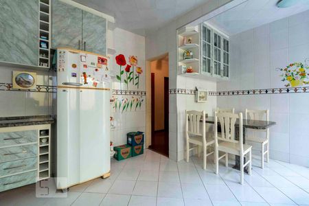 Casa à venda com 218m², 3 quartos e 5 vagasCozinha