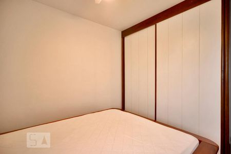 Quarto de apartamento para alugar com 2 quartos, 79m² em Alto da Lapa, São Paulo