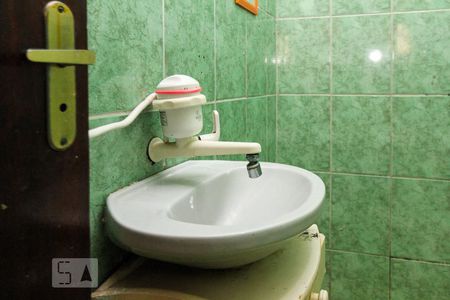 Banheiro de apartamento à venda com 4 quartos, 350m² em Vila Antonieta, São Paulo