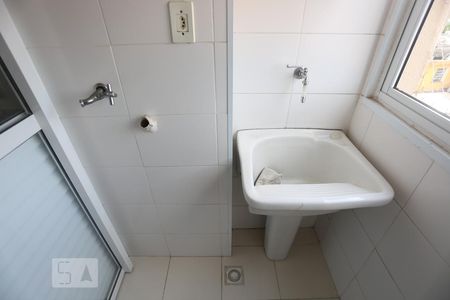Apartamento à venda com 64m², 3 quartos e 1 vagaÁrea de Serviço