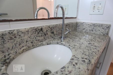 Apartamento à venda com 64m², 3 quartos e 1 vagaBanheiro Social - Torneira