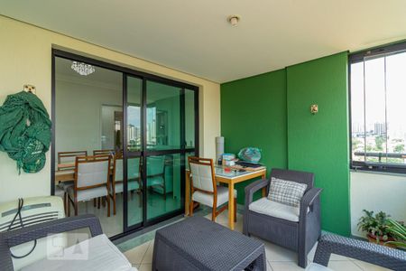 Apartamento para alugar com 119m², 3 quartos e 3 vagasVaranda