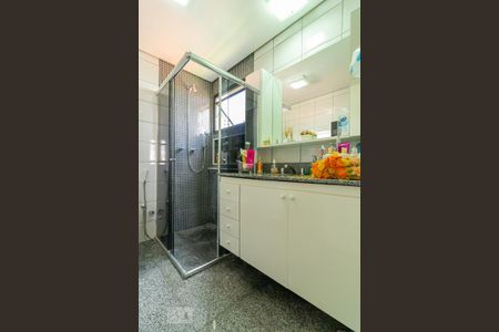 Apartamento para alugar com 119m², 3 quartos e 3 vagasBanheiro da Suite