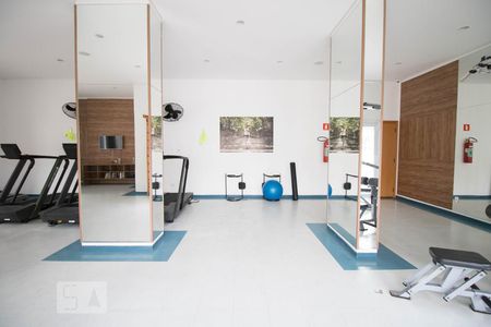 Apartamento à venda com 127m², 3 quartos e 3 vagas Apartamento à venda com 127m², 3 quartos e 3 vagasÁrea comum - Academia