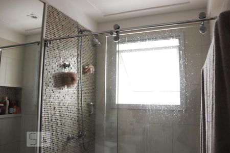 Apartamento à venda com 127m², 3 quartos e 3 vagasBanheiro da Suíte 1