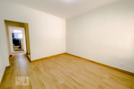 Casa para alugar com 80m², 2 quartos e 1 vagaSala