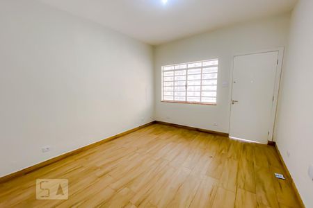 Casa para alugar com 80m², 2 quartos e 1 vagaSala