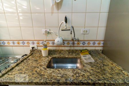 Pia de casa à venda com 2 quartos, 80m² em Vila Nair, São Paulo