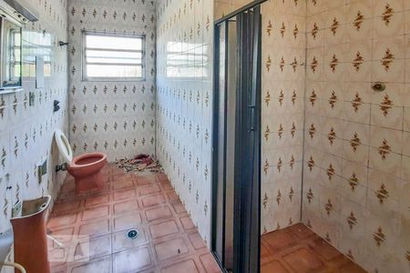 Casa à venda com 250m², 3 quartos e 4 vagasBanheiro 2
