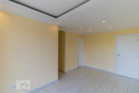 Sala de apartamento para alugar com 2 quartos, 50m² em Vila Carmosina, São Paulo