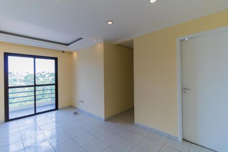 Sala de apartamento para alugar com 2 quartos, 50m² em Vila Carmosina, São Paulo
