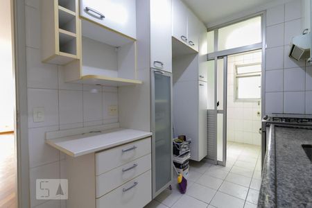 Apartamento à venda com 86m², 3 quartos e 2 vagasCozinha