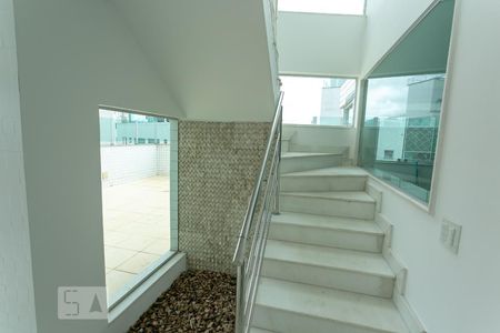 Escadas de apartamento à venda com 4 quartos, 255m² em União, Belo Horizonte