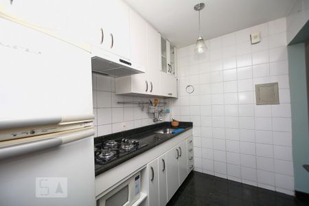 Apartamento para alugar com 105m², 3 quartos e 2 vagas Apartamento para alugar com 105m², 3 quartos e 2 vagasCozinha