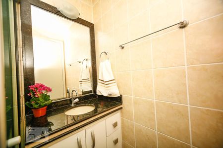 Apartamento para alugar com 105m², 3 quartos e 2 vagas Apartamento para alugar com 105m², 3 quartos e 2 vagasBanheiro Social