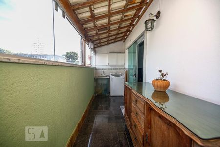 Apartamento para alugar com 105m², 3 quartos e 2 vagas Apartamento para alugar com 105m², 3 quartos e 2 vagasÁrea de Serviço