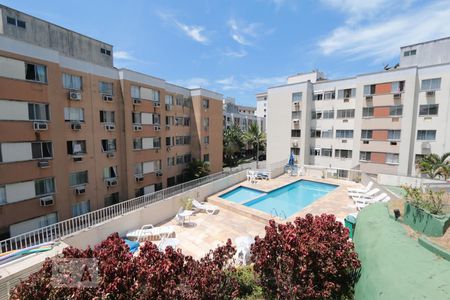 Apartamento para alugar com 72m², 3 quartos e 1 vagaÁrea comum - Piscina