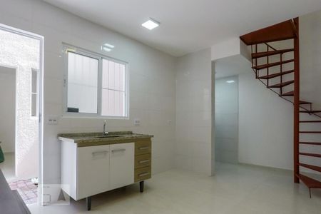 Sala / Cozinha de apartamento para alugar com 1 quarto, 35m² em Vila Dom Pedro I, São Paulo