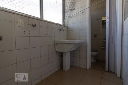 Apartamento para alugar com 76m², 2 quartos e 1 vagaÁrea de Serviço