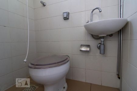 Apartamento para alugar com 76m², 2 quartos e 1 vagaBanheiro de Serviço