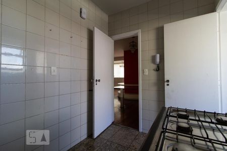 Apartamento para alugar com 76m², 2 quartos e 1 vagaCozinha