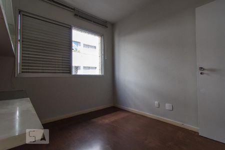 Apartamento para alugar com 76m², 2 quartos e 1 vagaQuarto 2
