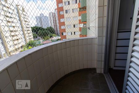 Apartamento para alugar com 76m², 2 quartos e 1 vagaVaranda do Quarto 1