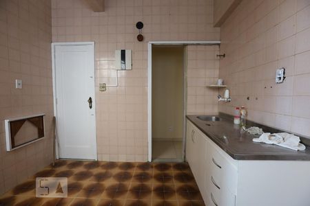 Apartamento à venda com 90m², 3 quartos e sem vagaCozinha