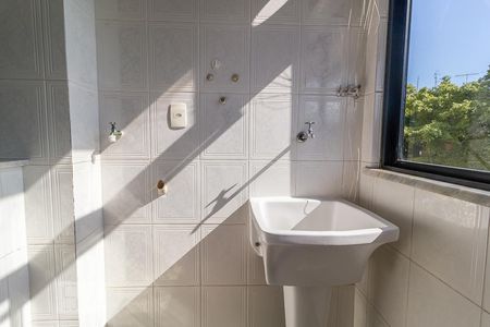 Apartamento à venda com 66m², 2 quartos e 1 vaga Apartamento à venda com 66m², 2 quartos e 1 vagaÁrea de ServiçoÁrea de Serviço