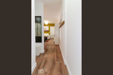Hall de Entrada de apartamento para alugar com 2 quartos, 54m² em Pinheiros, São Paulo