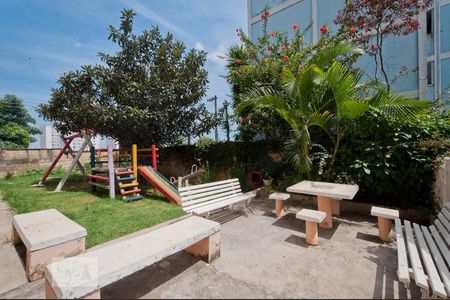 Apartamento para alugar com 50m², 2 quartos e sem vaga Apartamento para alugar com 50m², 2 quartos e sem vagaÁrea Comum - Playground