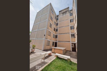 Apartamento para alugar com 50m², 2 quartos e sem vaga Apartamento para alugar com 50m², 2 quartos e sem vagaFachada do bloco