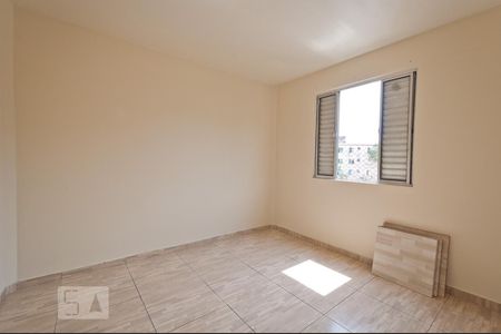 Quarto 2 de apartamento para alugar com 2 quartos, 50m² em Vila Sílvia, São Paulo