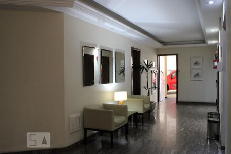 Apartamento para alugar com 47m², 1 quarto e 1 vagaHall social