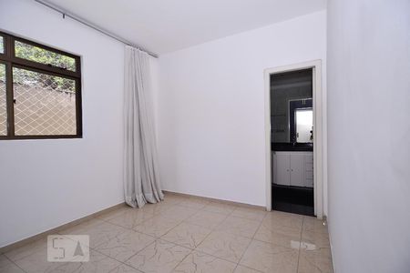 Suíte de apartamento para alugar com 4 quartos, 140m² em Itapoã, Belo Horizonte