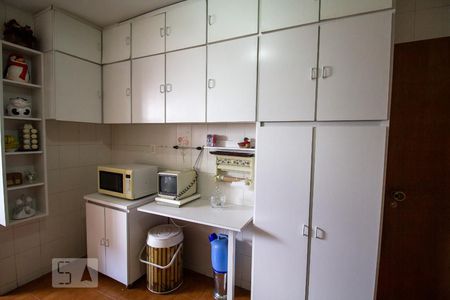 Apartamento à venda com 75m², 2 quartos e 1 vagaCozinha - Armários