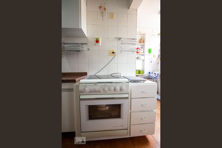 Apartamento à venda com 75m², 2 quartos e 1 vagaCozinha - Fogão