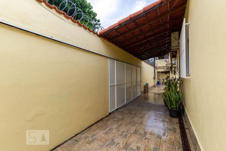 Casa à venda com 150m², 3 quartos e 2 vagas Casa à venda com 150m², 3 quartos e 2 vagasGaragem